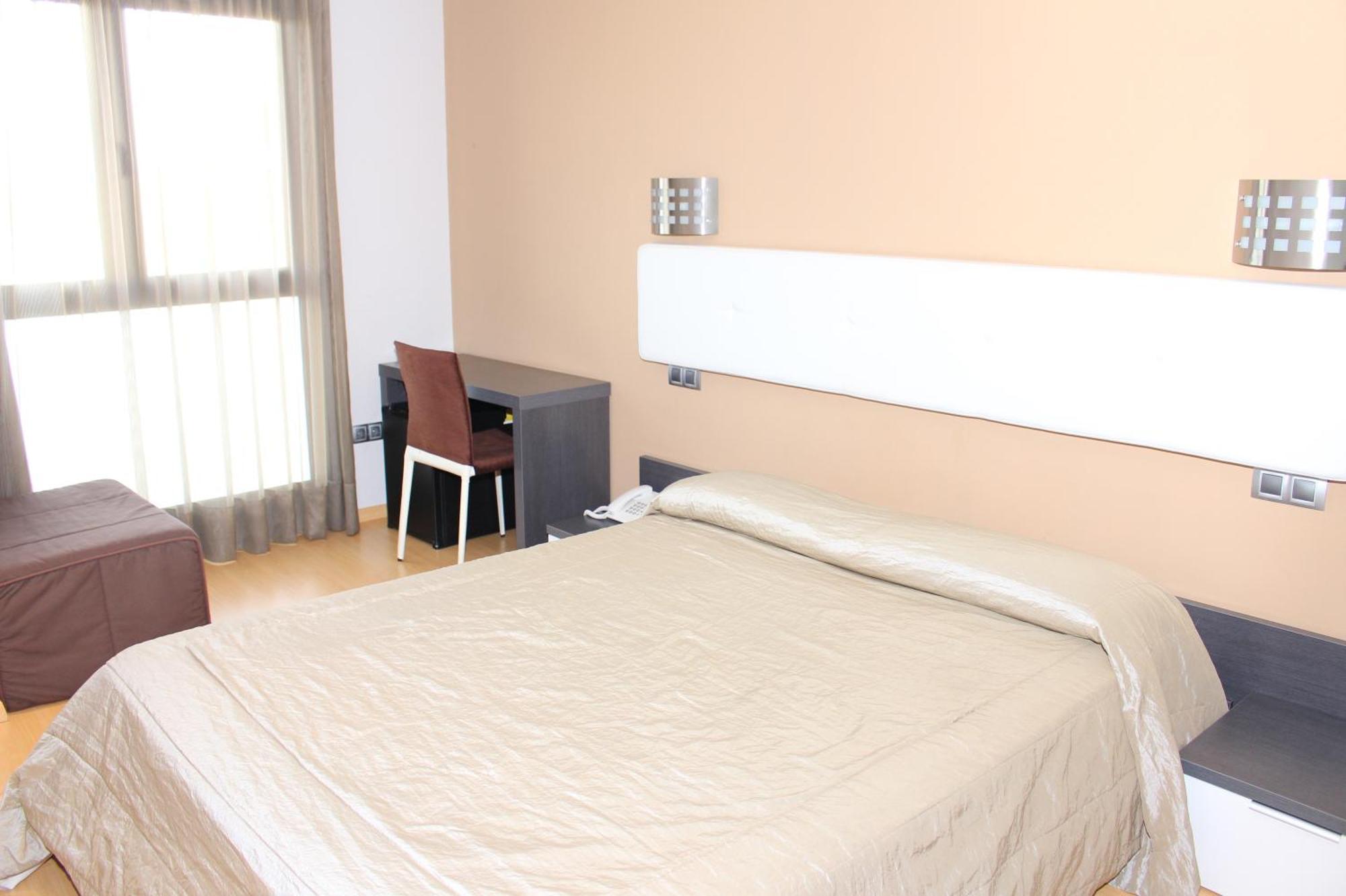 Hotel Ciutat D'Amposta Værelse billede